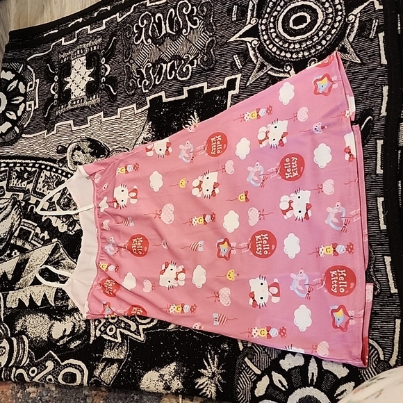 Hello Kitty Top/Mini - Picture 2 of 5
